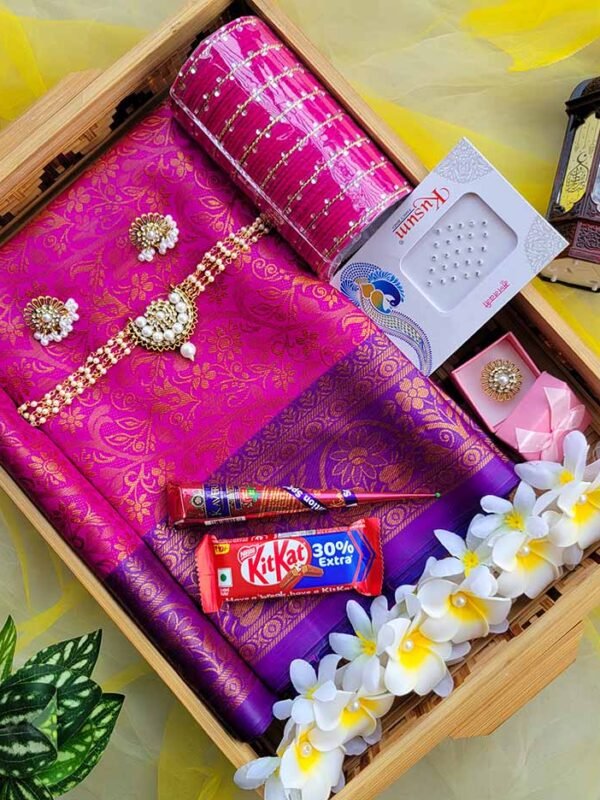 রঙিন সাজে প্রিয়জন